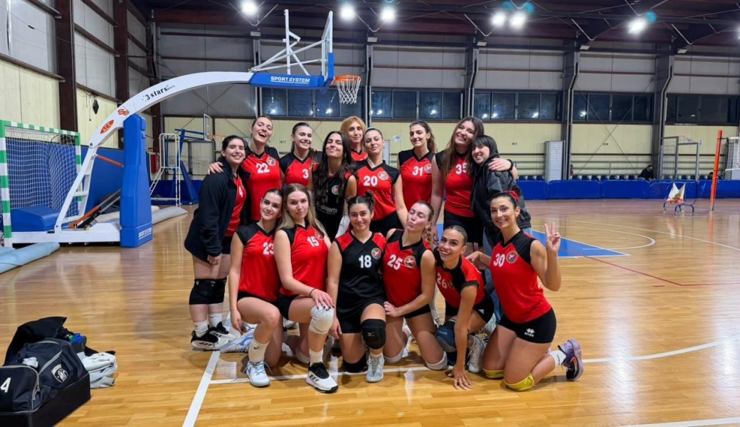 ΒΟΛΕΥ ΓΥΝΑΙΚΩΝ ΓΥΜΝΑΣΤΙΚΟΣ ΚΑΠΑΝΔΡΙΤΗ 3-1